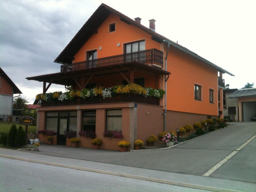Apartment Pavlesic Slunj Kamer foto