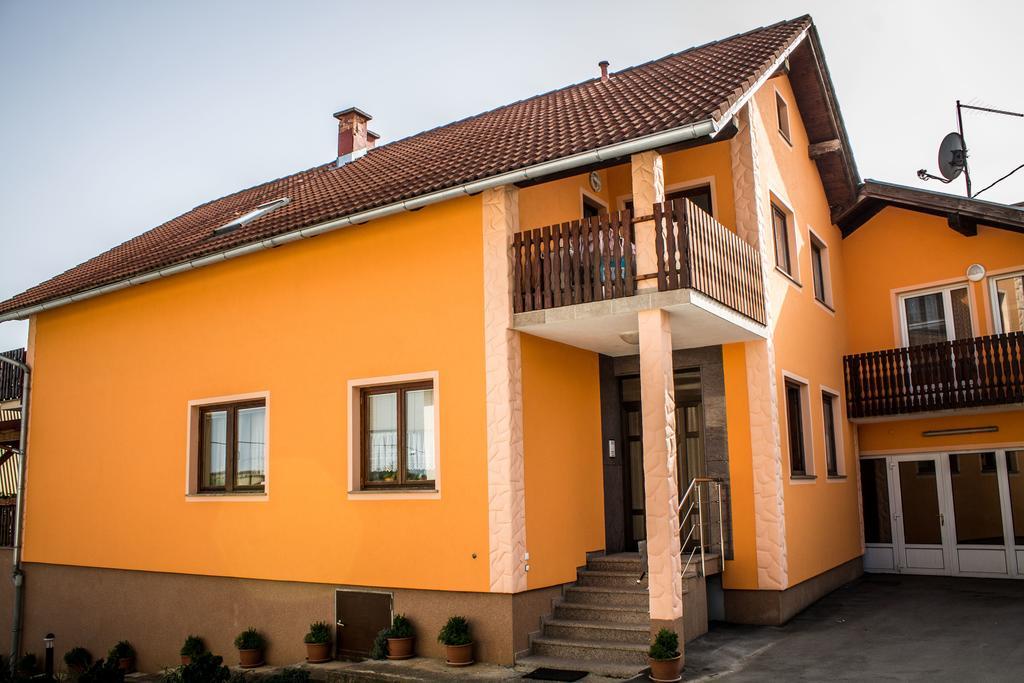 Apartment Pavlesic Slunj Kamer foto